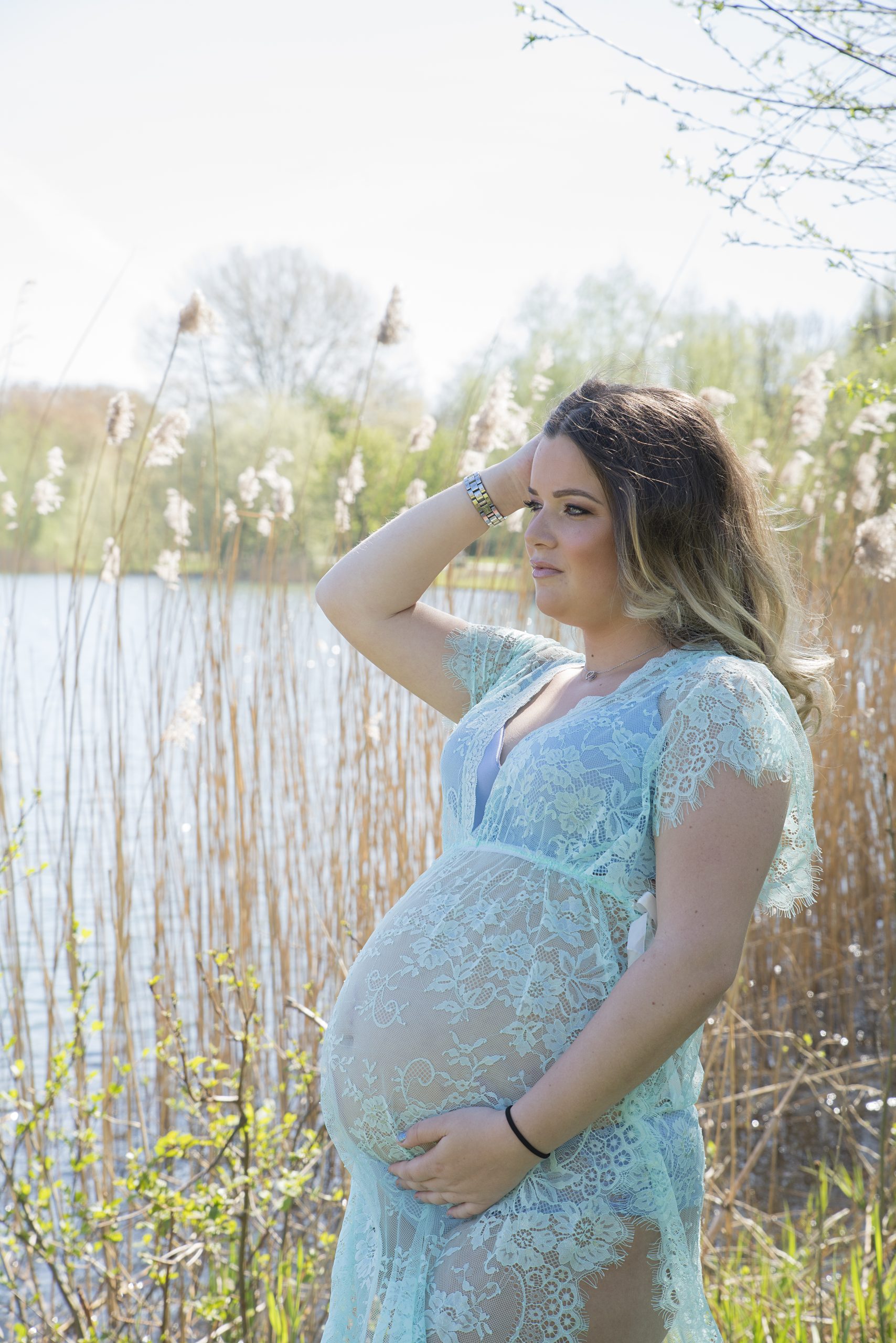 zwangerschap-fotografie-rechts-boven-scaled-1